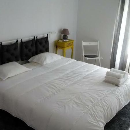 Vasco Santana Guesthouse Odivelas  Eksteriør bilde