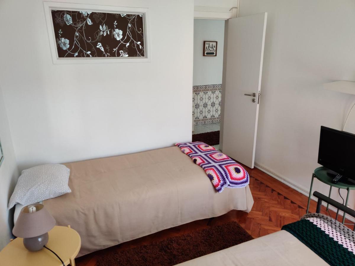 Vasco Santana Guesthouse Odivelas  Eksteriør bilde