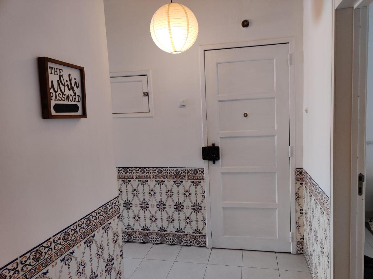 Vasco Santana Guesthouse Odivelas  Eksteriør bilde
