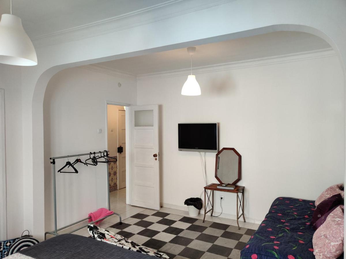 Vasco Santana Guesthouse Odivelas  Eksteriør bilde